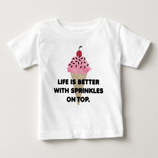 "Het leven is beter met sproeiers bovenaan." Shirt (Voorkant)
