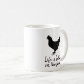 Het leven is beter op het boerderij grappige zwart koffiemok (Voorkant rechts)