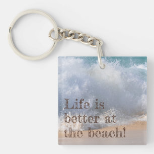 Het leven is beter op het strand golf crashen sleutelhanger