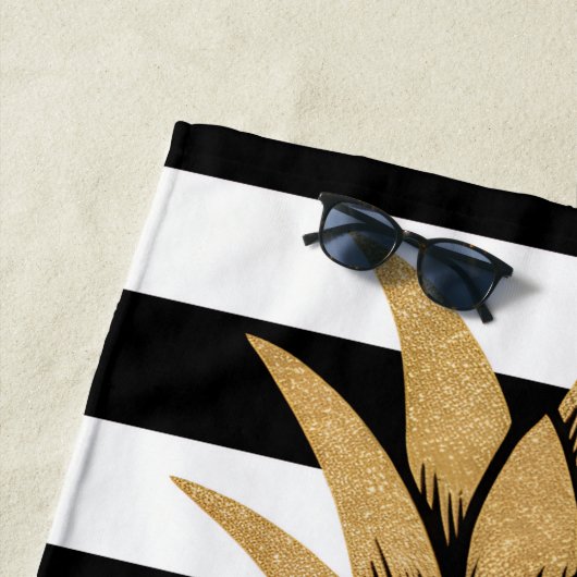 Het leven is beter op het strand Pineapple Stripes Strandlaken (In situ)