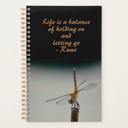 Het leven is een Balans-citaat Dragonfly Planner (Voorkant)