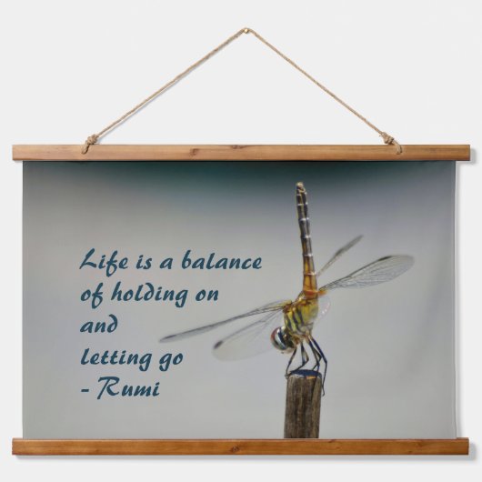 Het leven is een Balansnota Dragonfly Fotografisch Hangend Wandkleed (Voorkant)