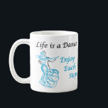 Het leven is een dansse Mok<br><div class="desc">Beschikbaar in 11-ounce of 15-ounceDimensions:

    11-ounce: 3, 8 inch h x 3, 2 inch diameter 15 ounce: 4, 5-inch hoge x 3, 4-inch diameter

Veilige microgolf- en vaatwasmachineSterke keramische constructieVoldoet aan of overschrijdt de FDA-vereisten voor voedsel- en drankenveiligheid</div>