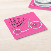 Het leven is een mooie rode roze kartonnen onderzetters (Schuin)