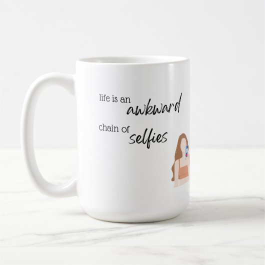 Het leven is een onhandige keten van selfies Mok (Links)
