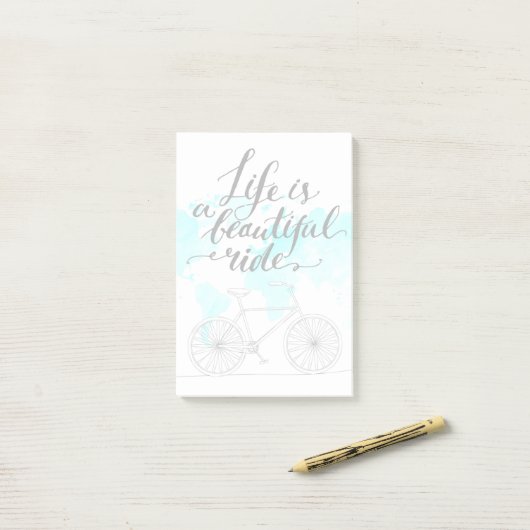 Het leven is een prachtig blauw post-it® notes (Op bureau)