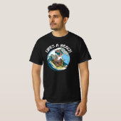 Het leven is een strand - Rabbit en Turtle Surfing T-shirt (Voorkant volledig)