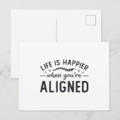 Het leven is gelukkiger als je op één lijn zit met briefkaart (Voorkant / Achterkant)