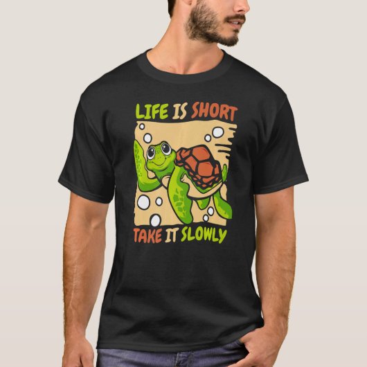 Het Leven Is Kort Neem Het Langzaam Roodwangschild T-shirt (Voorkant)