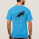 Het leven is kort. Zwemmen met je hond! T-Shirt (Achterkant)