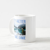 Het leven is leuker aan het meer koffiemok (Voorkant links)