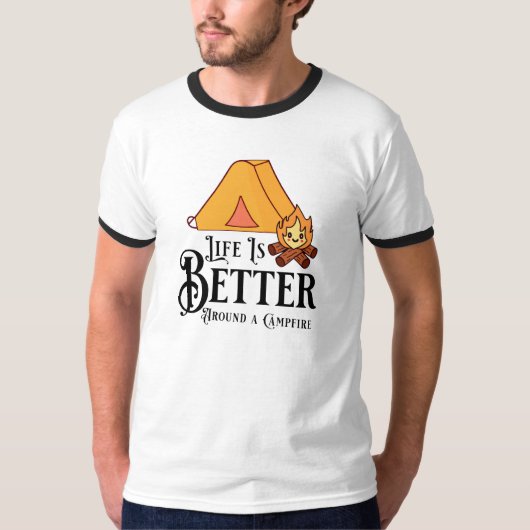 Het leven is leuker rond een kampvuur t-shirt (Voorkant)