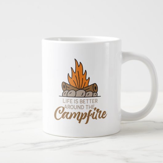 Het leven is leuker rond het kampvuur grote koffiekop (Rechts)