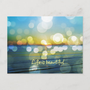 Het leven is mooi strand zonsopgang met bokeh lich briefkaart