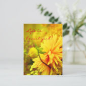 Het leven is prachtig | Golden Yellow Dahlias Briefkaart (Staand voorkant)