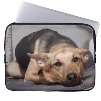 Het leven is Ruff Laptop Hoesje Sleeve