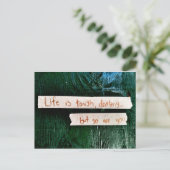 Het leven is zwaar briefkaart (Staand voorkant)