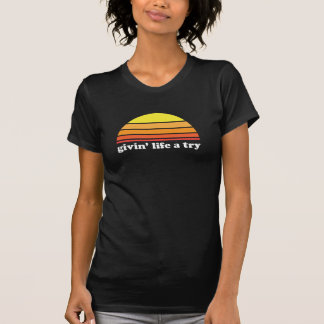 Het leven van de vrouw is een poging - Donker T-shirt