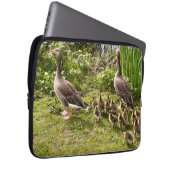 Het leven van Duck. Laptop Sleeve (Voorkant Rechts)