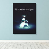 het leven van een romantisch pinguïn koppel is bet canvas afdruk (Insitu (Houten vloer))