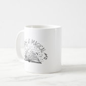 Het lezen van boeken is Magisch Koffiemok (Voorkant links)