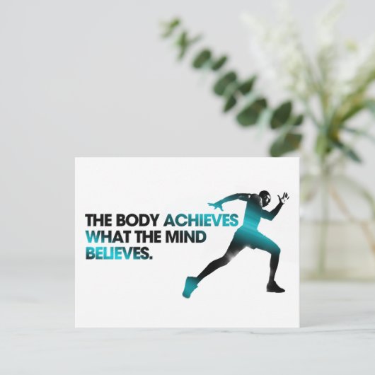 Het LICHAAM bereikt wat de MIND gelooft in Cyaan Briefkaart (Staand voorkant)