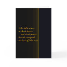 Het licht glanst in de Duisternis