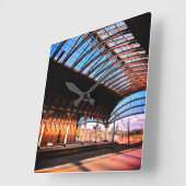 Het licht in het station vierkante klok (Hoek)