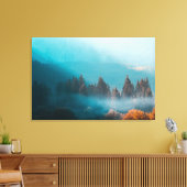 Het licht werpen op het bos in de herfst van de bo canvas afdruk (Insitu (Woonkamer))