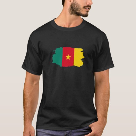 Het liefhebben van Kameroense vlag Patriottische K T-shirt (Voorkant)
