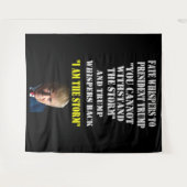 HET LOT FLUistert aan PRESIDENT TRUMP Wandkleed (Voorkant (horizontaal))