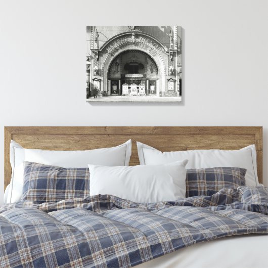 Het majestueuze theater, 1910 canvas afdruk (Insitu (Slaapkamer))