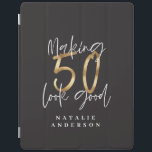 Het maken van 50 er een goede gouden verjaardag vi iPad cover<br><div class="desc">Viel je 50ste verjaardag in stijl met dit zwarte,  witte en goudeffect 50 en geweldig verjaardagsontwerp. Een modern ontwerp met manuscripttekst en gewaagde grafiek. Verander de kleur om aan te passen. Deel van een collectie.</div>