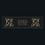 Het maken van 50 er een goede gouden verjaardag vi waterfles etiket<br><div class="desc">Viel je 50ste verjaardag in stijl met dit zwarte,  witte en goudeffect 50 en geweldige verjaardagsfeestlabels. Een modern ontwerp met manuscripttekst en gewaagde grafiek. Verander de kleur om aan te passen. Een deel van een collectie.</div>