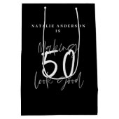 Het maken van 50 het goede verjaardagsfeest  medium cadeauzakje (Achterkant)