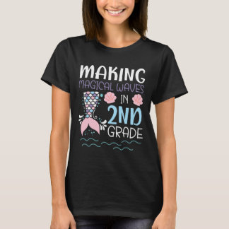 Het maken van magische golven in 2e klas zeemeermi t-shirt