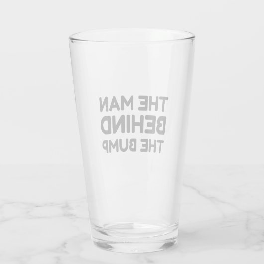 HET MAN ACHTER DE BUMP GLAS (Achterkant)