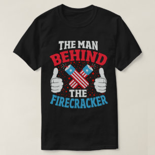 Het Man achter de Firecracker New Dad 4 juli T-shirt