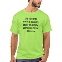 Het man dat -Confucius Mannen T-shirt vervoert