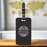 Het Man De mythe De Legende Custom Name Bagagelabel<br><div class="desc">Reis in legendarische stijl met het aangepaste 'The Man, The Myth, The Legend'-bagagelabel! Personaliseer het met hun naam voor een leuk en uniek reisaccessoire dat opvalt op elke reis. Gemaakt van duurzame materialen, is dit bagagelabel ontworpen om de ontberingen van reizen te weerstaan en tegelijkertijd hun legendarische status te laten...</div>