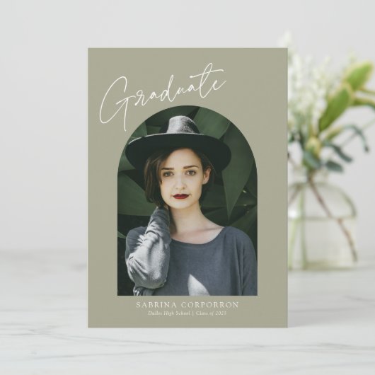 Het Manuscript van Trendy met de Afstuderen van de Aankondiging (Staand voorkant)