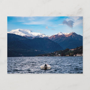 Het meer orta in Noord-italië Briefkaart