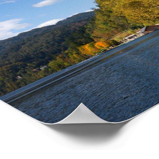 Het meer van Bled met bomen in herfstkleuren in Sl Poster (Hoek)