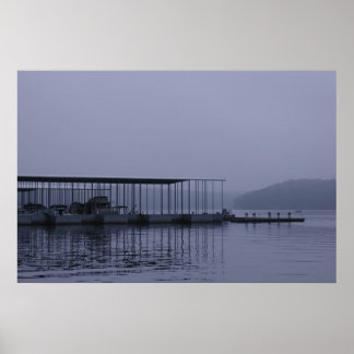 Het meer voor zonsopgang poster