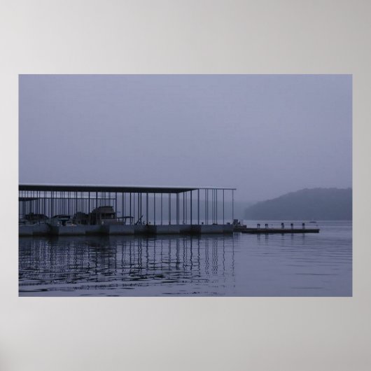 Het meer voor zonsopgang poster (Voorkant)