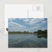 Het meer water reflecteert de luiers Fluffy White Briefkaart (Voorkant / Achterkant)