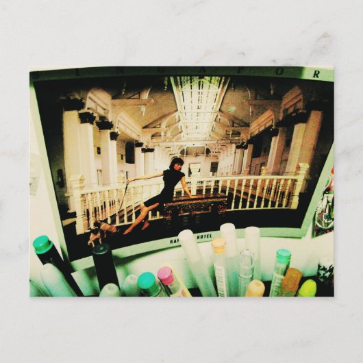 Het meisje in het Afbeelding houdt van slinkse pos Briefkaart (Voorkant)