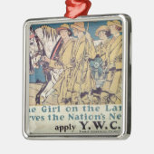 Het meisje op het land geeft de natie de behoefte metalen ornament (Links)