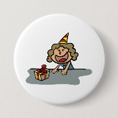 Het meisje van de verjaardag met een cadeau ronde button 7,6 cm (Voorkant)