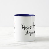 Het Meisje van het Cijfer van de kruis met Daisies Mok (Midden)